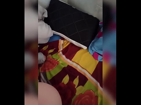 ❤️ השותפה שלי נשארת לבד בבית כי בעלה יוצא לחופשה ואני מנצלת את ההזדמנות לזיין אותה ולמלא לה את התחת בחלב ❤❌ סתם פורנו אצלנו ❤